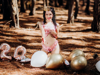 macarou - Hallo! Ich bin Maca, süß und sinnlich. Ich liebe Oralsex, Cam2Cam, Deep Throat, Öl- und Analsex. Es macht mich heiß, wenn du zusiehst, während ich spiele. Lass uns unsere geheime Welt erschaffen ? sag mir deine Fantasie, ich erfülle sie dir.